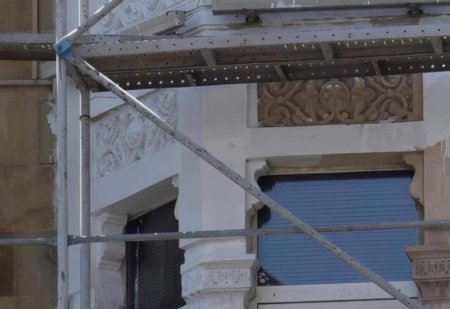 “Bakı Abadlıq Xidməti tarixi binaları təmir adı ilə məhv edir”