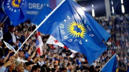 Sıxışdırılan İvanişvili, sərt cavab verən hakimiyyət və... 