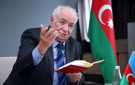 “Ziyalının sözü ilə teatrın direktorunu işdən çıxaracaqlar?”