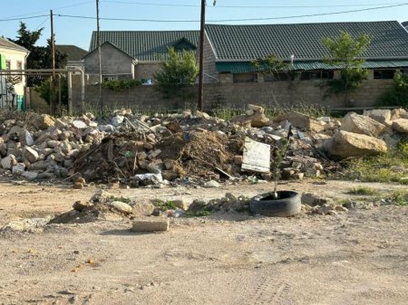ADY-də 'Kurtlar Vadisi': Rövşən Rüstəmovun işçiləri racon kəsir, haqq alır...